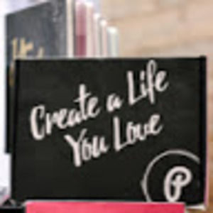 Meet your Posher, Dee